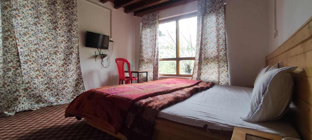 Jahangir Cottage Pahalgām Eksteriør bilde